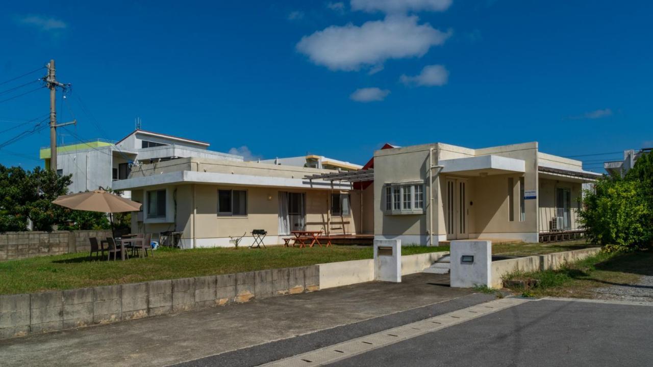 Guesthouse Akabana Miyakojima  Bagian luar foto